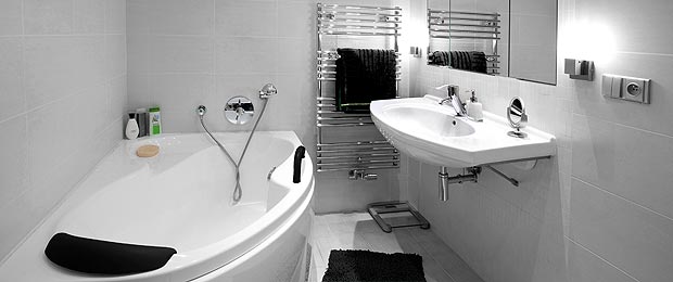 Black and white bathroom